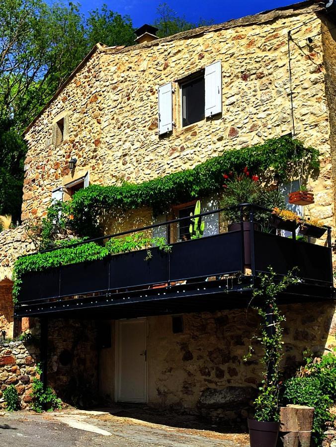Un Pied Dans La Foret La Capelle-et-Masmolene Exterior foto